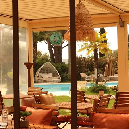 Hotel La Garbine 4*